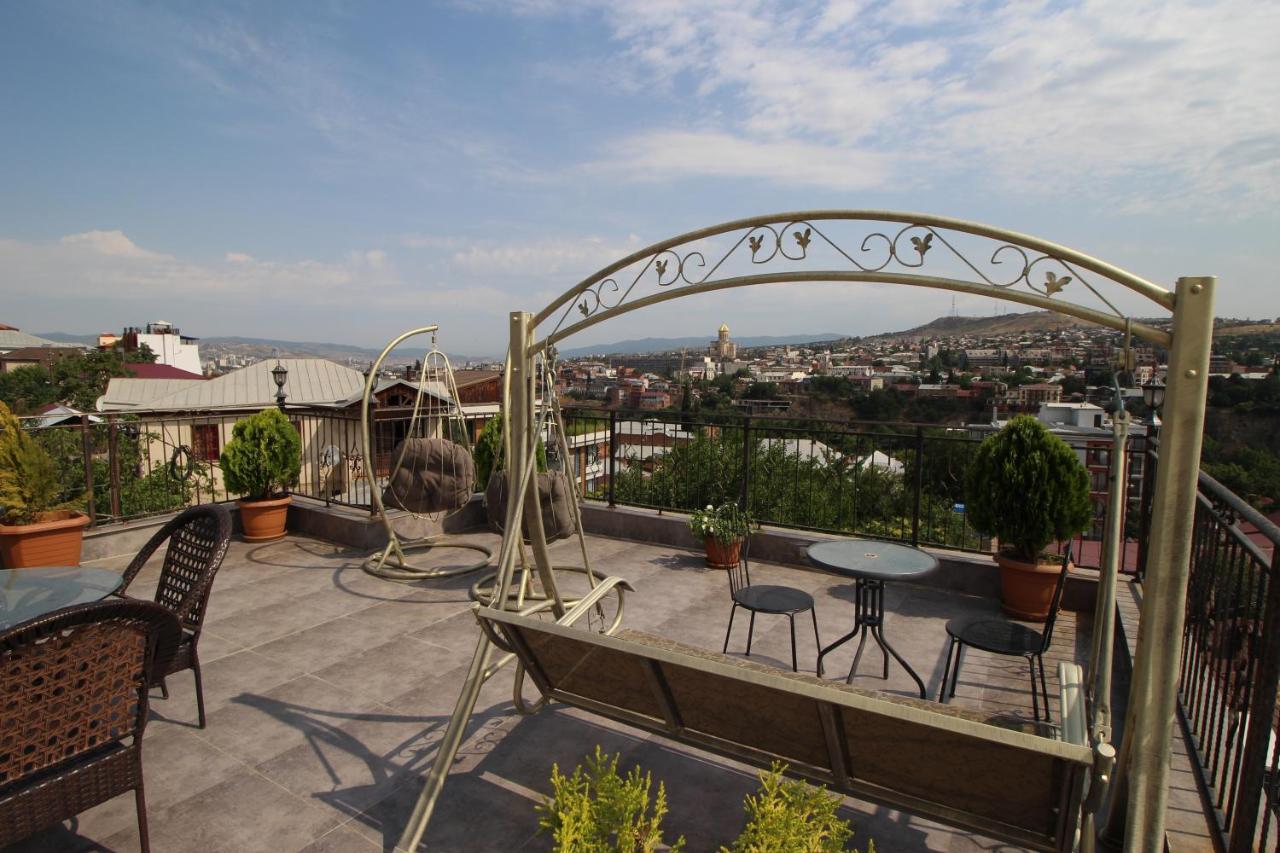 Wine Hills Hotel Tbilisi Bagian luar foto