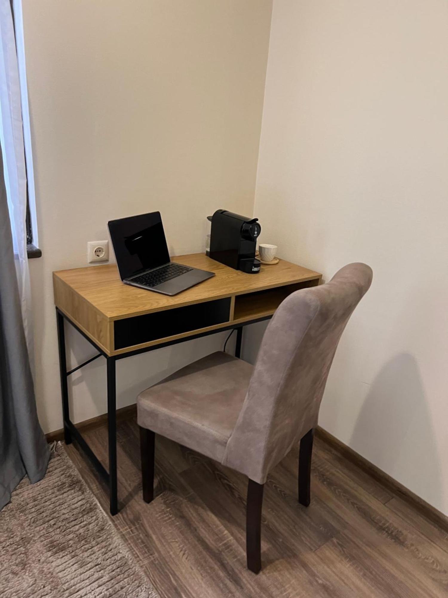 Wine Hills Hotel Tbilisi Ruang foto