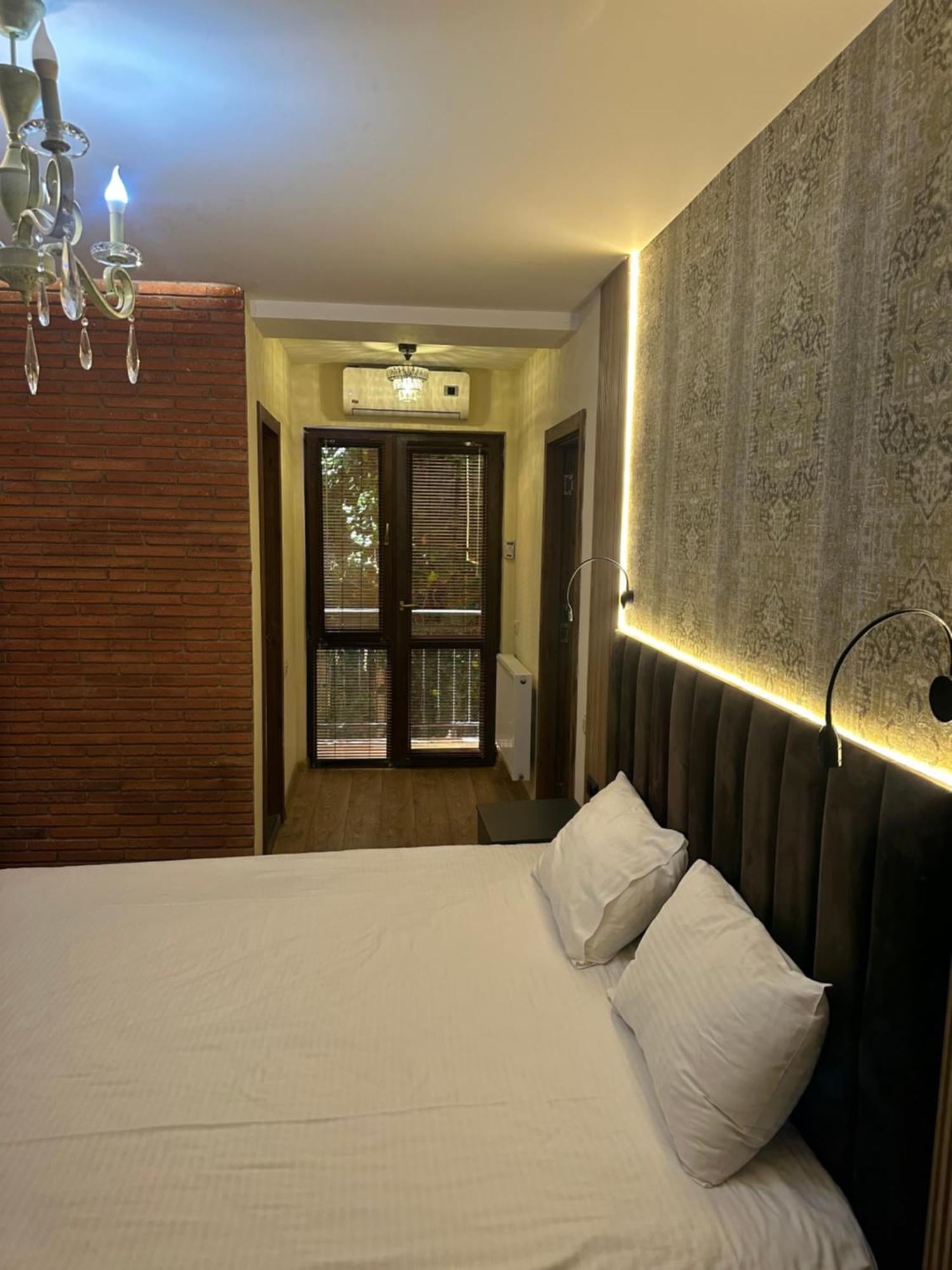 Wine Hills Hotel Tbilisi Bagian luar foto