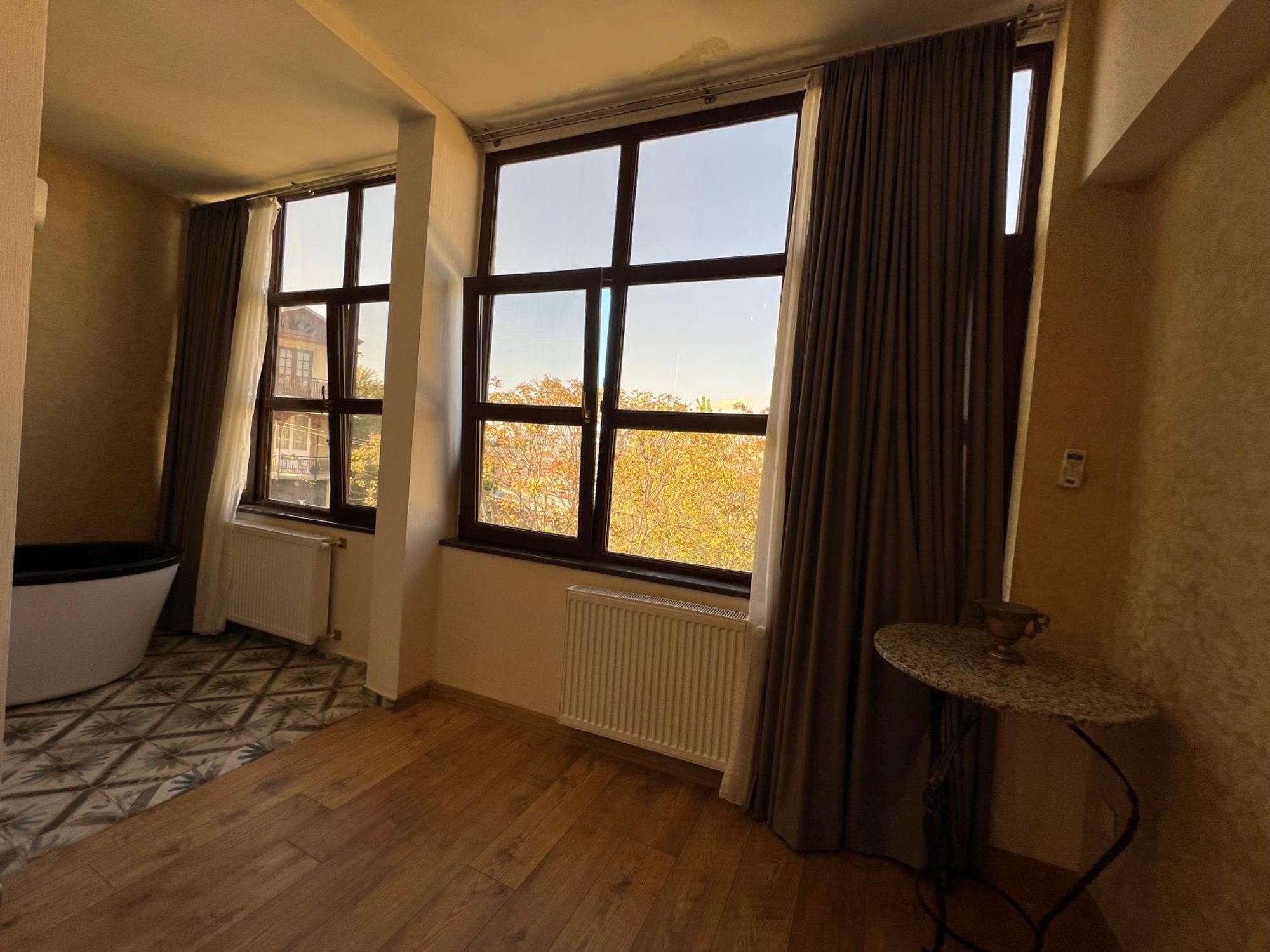 Wine Hills Hotel Tbilisi Bagian luar foto