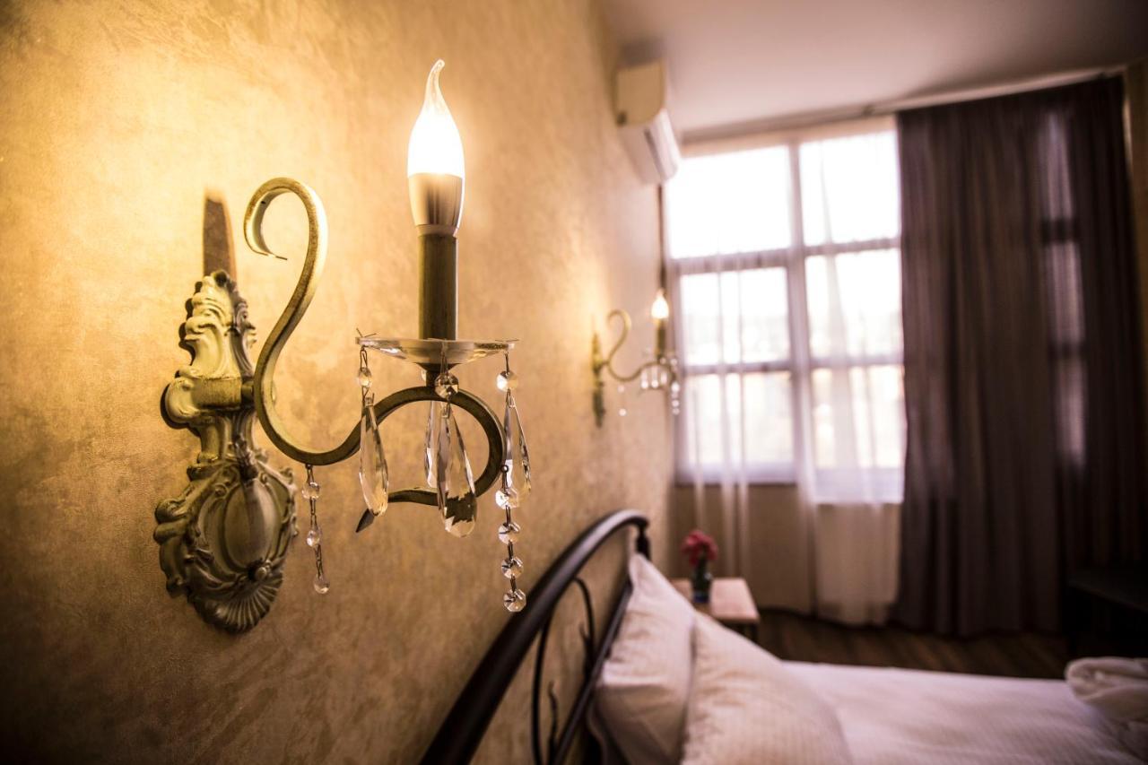 Wine Hills Hotel Tbilisi Bagian luar foto
